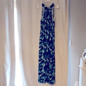 Long, sleeveless tropical dress